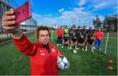 Son dakika haberi... Oğlunun hayali için futbol kulübü kurdu Son dakika haberi... Oğlunun hayali için futbol kulübü kurdu