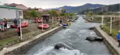 Ordulu sporcular, rafting eğitimi için Rize'de Ordulu sporcular, rafting eğitimi için Rize'de