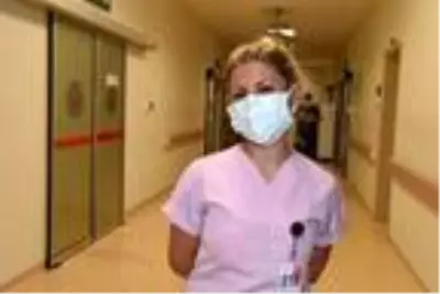 Sağlık çalışanları: Dışarıdakiler 1 maske takmazken, biz 3 maske ile çalışıyoruz Sağlık çalışanları: Dışarıdakiler 1 maske takmazken, biz 3 maske ile çalışıyoruz