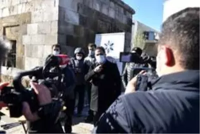 Saltuklu Yılı etkinlikleri öncesi tarihi eserlerin depreme karşı dayanıklılığı ölçülüyor Saltuklu Yılı etkinlikleri öncesi tarihi eserlerin depreme karşı dayanıklılığı ölçülüyor