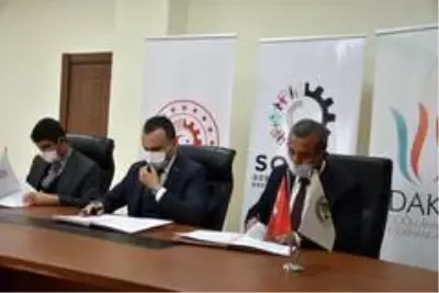 Sanayi ve Teknoloji Bakanlığından Bitlis'teki tandır ve çömlekçilere destek Sanayi ve Teknoloji Bakanlığından Bitlis'teki tandır ve çömlekçilere destek