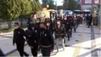 Son dakika haberi... Şanlıurfa merkezli dev dolandırıcılık operasyonu: 30 şüpheli adliyede Son dakika haberi... Şanlıurfa merkezli dev dolandırıcılık operasyonu: 30 şüpheli adliyede