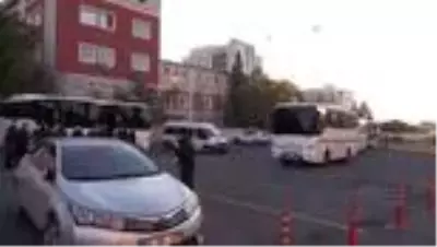Şanlıurfa merkezli telefonda dolandırıcılık operasyonunda yakalanan 29 zanlı adliyede Şanlıurfa merkezli telefonda dolandırıcılık operasyonunda yakalanan 29 zanlı adliyede