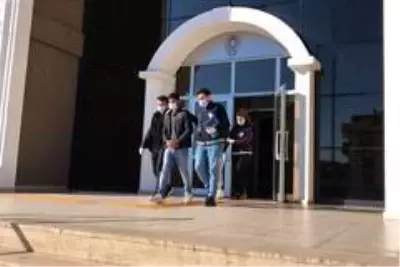 Son dakika haberleri | Şantiyeden malzeme çalan 2 hırsız polise yakalandı Son dakika haberleri | Şantiyeden malzeme çalan 2 hırsız polise yakalandı
