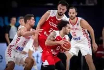 Shane Larkin ilk milli maçına çıktı Shane Larkin ilk milli maçına çıktı