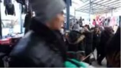 Sınır ötesi müşterileri olan pazar Kovid-19 tedbirleri kapsamında kapatıldı Sınır ötesi müşterileri olan pazar Kovid-19 tedbirleri kapsamında kapatıldı