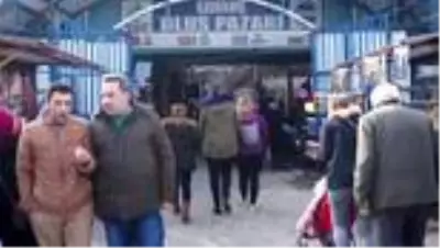 Sınır ötesi müşterileri olan pazar Kovid-19 tedbirleri kapsamında kapatıldı Sınır ötesi müşterileri olan pazar Kovid-19 tedbirleri kapsamında kapatıldı