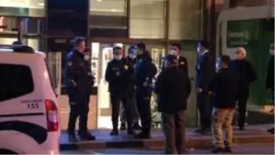 Şişli'de bir kadın otelin camından tente üzerine düştü Şişli'de bir kadın otelin camından tente üzerine düştü