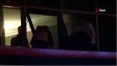 Şişli'de bir kadın otelin camından tente üzerine düştü Şişli'de bir kadın otelin camından tente üzerine düştü