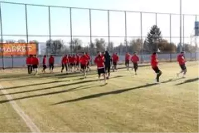Sivas Belediyespor'da Kastamonu mesaisi sürüyor Sivas Belediyespor'da Kastamonu mesaisi sürüyor