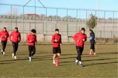 Sivas Belediyespor'da Kastamonu mesaisi sürüyor Sivas Belediyespor'da Kastamonu mesaisi sürüyor