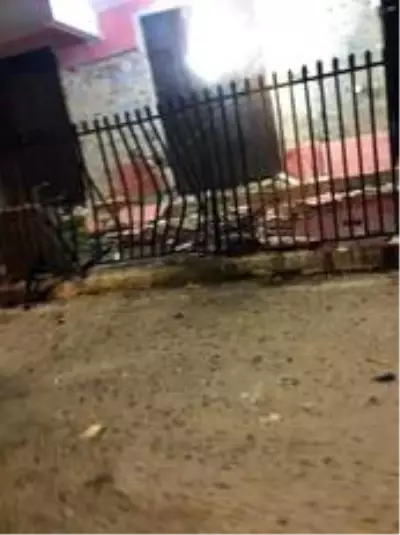 Somali'de intihar saldırısı: 7 ölü, 10 yaralı Somali'de intihar saldırısı: 7 ölü, 10 yaralı