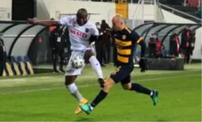 Süper Lig: MKE Ankaragücü: 0 Trabzonspor: 1 (Maç sonucu) Süper Lig: MKE Ankaragücü: 0 Trabzonspor: 1 (Maç sonucu)