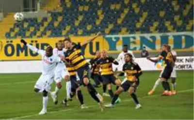 Süper Lig: MKE Ankaragücü: 0 Trabzonspor: 1 (Maç sonucu) Süper Lig: MKE Ankaragücü: 0 Trabzonspor: 1 (Maç sonucu)