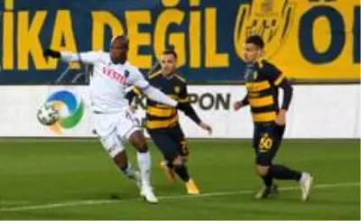 Süper Lig: MKE Ankaragücü: 0 Trabzonspor: 1 (Maç sonucu) Süper Lig: MKE Ankaragücü: 0 Trabzonspor: 1 (Maç sonucu)