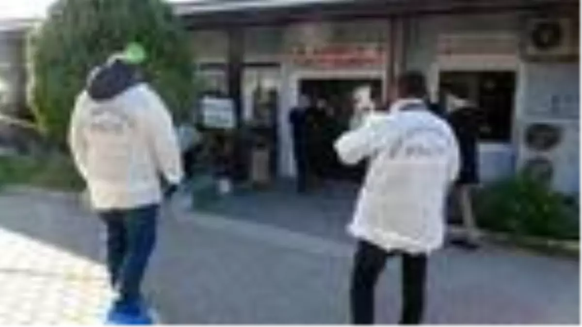 Son dakika haber | Taksici, oğlunu ziyarete gittiği cezaevi önünde 9 kurşunla öldürüldü