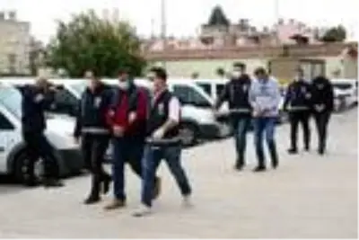Tarla parası nedeniyle kaçırdıkları çiftçiyi, bilardo sopalarıyla döverek öldürdüler Tarla parası nedeniyle kaçırdıkları çiftçiyi, bilardo sopalarıyla döverek öldürdüler