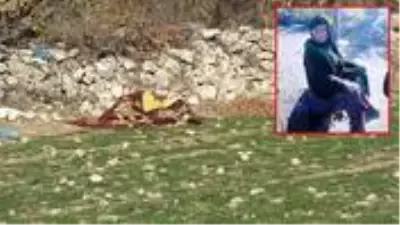 Tarlada ölü bulunan yaşlı kadının kafasındaki yara, akıllara cinayet şüphesini getirdi Tarlada ölü bulunan yaşlı kadının kafasındaki yara, akıllara cinayet şüphesini getirdi