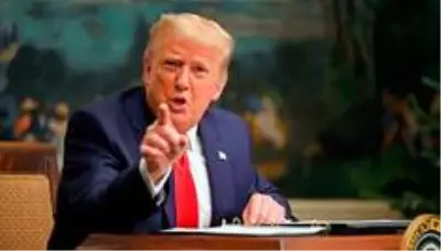 Trump, Beyaz Saray'ı terk edeceğinin sinyalini ilk defa verdi Trump, Beyaz Saray'ı terk edeceğinin sinyalini ilk defa verdi