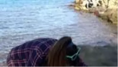 Tuğba Ekici Bodrum'da çöp topladı Tuğba Ekici Bodrum'da çöp topladı