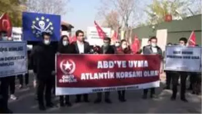 Türk gemisine korsan baskın Almanya Büyükelçiliği önünde protesto edildi Türk gemisine korsan baskın Almanya Büyükelçiliği önünde protesto edildi
