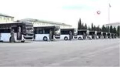 Türkiye'den Gürcistan ordusuna özel otobüs ve zırhlı iş makinesi bağışı Türkiye'den Gürcistan ordusuna özel otobüs ve zırhlı iş makinesi bağışı