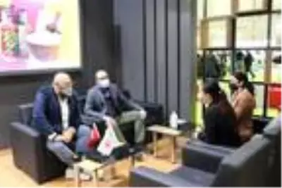 Ünlü şef Somer Sivrioğlu: Karnıyarık hastasıyım Ünlü şef Somer Sivrioğlu: Karnıyarık hastasıyım