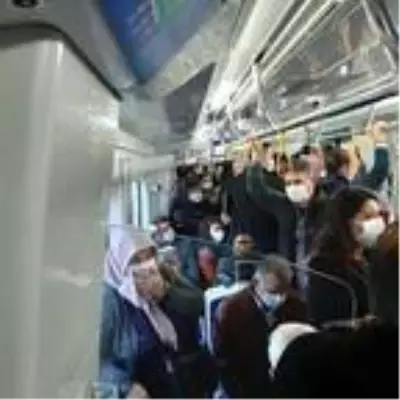 Vaka sayılarının arttığı İzmir'de, toplu taşıma araçları alarm veriyor Vaka sayılarının arttığı İzmir'de, toplu taşıma araçları alarm veriyor