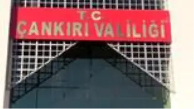 Vali Ayaz'dan kentteki Kovid-19 vakalarına ilişkin açıklama Vali Ayaz'dan kentteki Kovid-19 vakalarına ilişkin açıklama