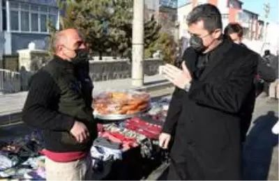 Son dakika haberi... Valiyi pazarda gören esnafın şaşkınlığı Son dakika haberi... Valiyi pazarda gören esnafın şaşkınlığı