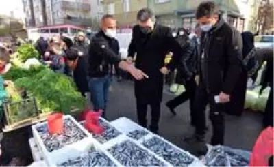 Son dakika haberi... Valiyi pazarda gören esnafın şaşkınlığı Son dakika haberi... Valiyi pazarda gören esnafın şaşkınlığı