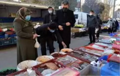 Son dakika haberi... Valiyi pazarda gören esnafın şaşkınlığı Son dakika haberi... Valiyi pazarda gören esnafın şaşkınlığı