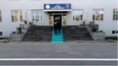 Van'da terör operasyonu: 3'ü muhtar, biri korucu başı 8 gözaltı Van'da terör operasyonu: 3'ü muhtar, biri korucu başı 8 gözaltı