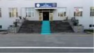 Van'da terör operasyonu: 3'ü muhtar, biri korucu başı 8 gözaltı Van'da terör operasyonu: 3'ü muhtar, biri korucu başı 8 gözaltı