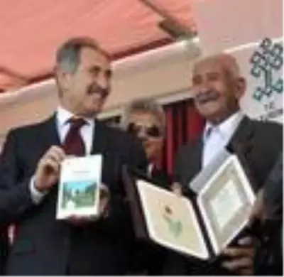 Son dakika haberleri! 'Yaşayan İnsan Hazinesi' Tahsin Kalender hayatını kaybetti Son dakika haberleri! 'Yaşayan İnsan Hazinesi' Tahsin Kalender hayatını kaybetti