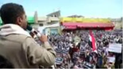Yemen'de yüzlerce kişi Husilerin 'terör örgütü' kabul edilmesi talebiyle gösteri düzenledi Yemen'de yüzlerce kişi Husilerin 'terör örgütü' kabul edilmesi talebiyle gösteri düzenledi