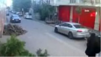 Yeni doğan bebeğini çöpe atan kadın adliyeye sevk edildi Yeni doğan bebeğini çöpe atan kadın adliyeye sevk edildi