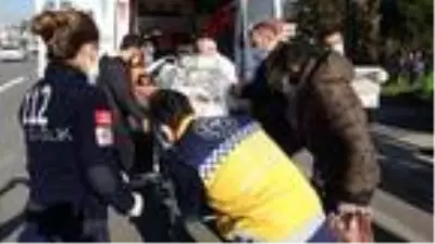 Son dakika haberleri: Yeni doğan bebeği taşıyan ambulans otomobille çarpıştı; baba kazanın şokunu yaşadı Son dakika haberleri: Yeni doğan bebeği taşıyan ambulans otomobille çarpıştı; baba kazanın şokunu yaşadı