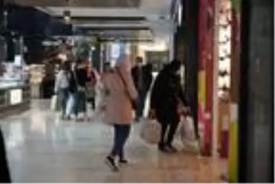 Son dakika haber! Yoğunluğun yaşandığı AVM'de 'Efsane Cuma' denetimi Son dakika haber! Yoğunluğun yaşandığı AVM'de 'Efsane Cuma' denetimi