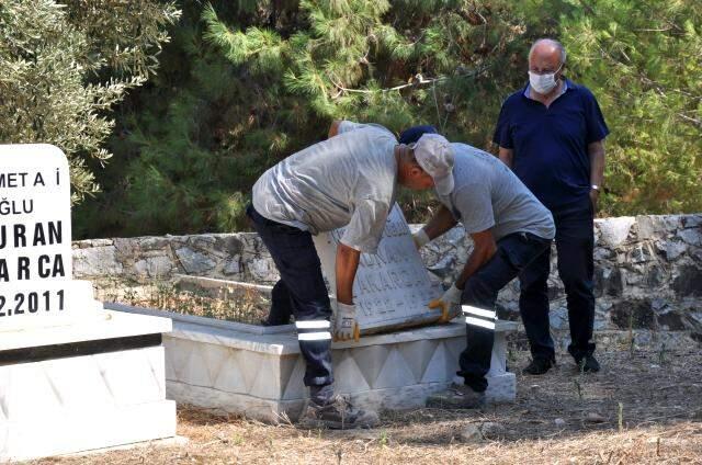 13 yıllık davada şok gerçek! Eski Muğla Milletvekili Rifat Adnan Akarca 3 kız kardeşin babası çıktı 13 yıllık davada şok gerçek! Eski Muğla Milletvekili Rifat Adnan Akarca 3 kız kardeşin babası çıktı