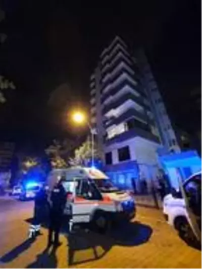 20 yaşındaki genç, tabancayla kendini vurarak yaşamına son verdi 20 yaşındaki genç, tabancayla kendini vurarak yaşamına son verdi