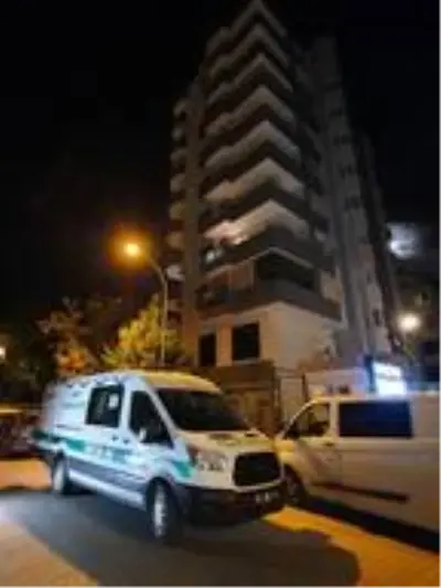 20 yaşındaki genç, tabancayla kendini vurarak yaşamına son verdi 20 yaşındaki genç, tabancayla kendini vurarak yaşamına son verdi