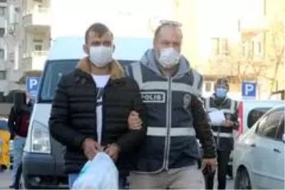 Son dakika haber | 20 yıl kesinleşmiş hapis cezası bulunan ev faresi yakalandı Son dakika haber | 20 yıl kesinleşmiş hapis cezası bulunan ev faresi yakalandı