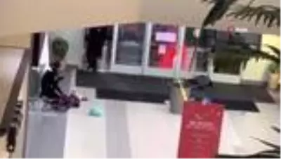 ABD'de alışveriş merkezinde silahlı saldırı: 1 ölü, 1 yaralı ABD'de alışveriş merkezinde silahlı saldırı: 1 ölü, 1 yaralı
