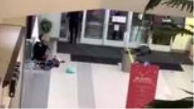 ABD'de alışveriş merkezinde silahlı saldırı: 1 ölü, 1 yaralı ABD'de alışveriş merkezinde silahlı saldırı: 1 ölü, 1 yaralı