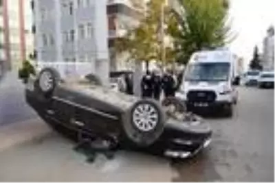 Adıyaman'da otomobil devrildi: 4 yaralı Adıyaman'da otomobil devrildi: 4 yaralı