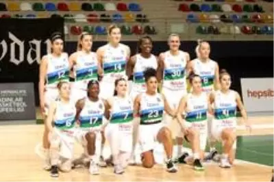Avrupa Ligi temsilcisi İzmit Belediyespor'a Covid-19 şoku Avrupa Ligi temsilcisi İzmit Belediyespor'a Covid-19 şoku