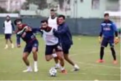 Aytemiz Alanyaspor liderliğini sürdürmek istiyor Aytemiz Alanyaspor liderliğini sürdürmek istiyor