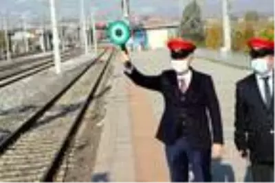 Bakan Karaismailoğlu, TCDD Kombine Taşımacılık Aktarma İstasyonu'nu ziyaret etti (2) Bakan Karaismailoğlu, TCDD Kombine Taşımacılık Aktarma İstasyonu'nu ziyaret etti (2)