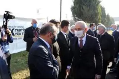 Bakan Karaismailoğlu, TCDD Kombine Taşımacılık Aktarma İstasyonu'nu ziyaret etti (2) Bakan Karaismailoğlu, TCDD Kombine Taşımacılık Aktarma İstasyonu'nu ziyaret etti (2)